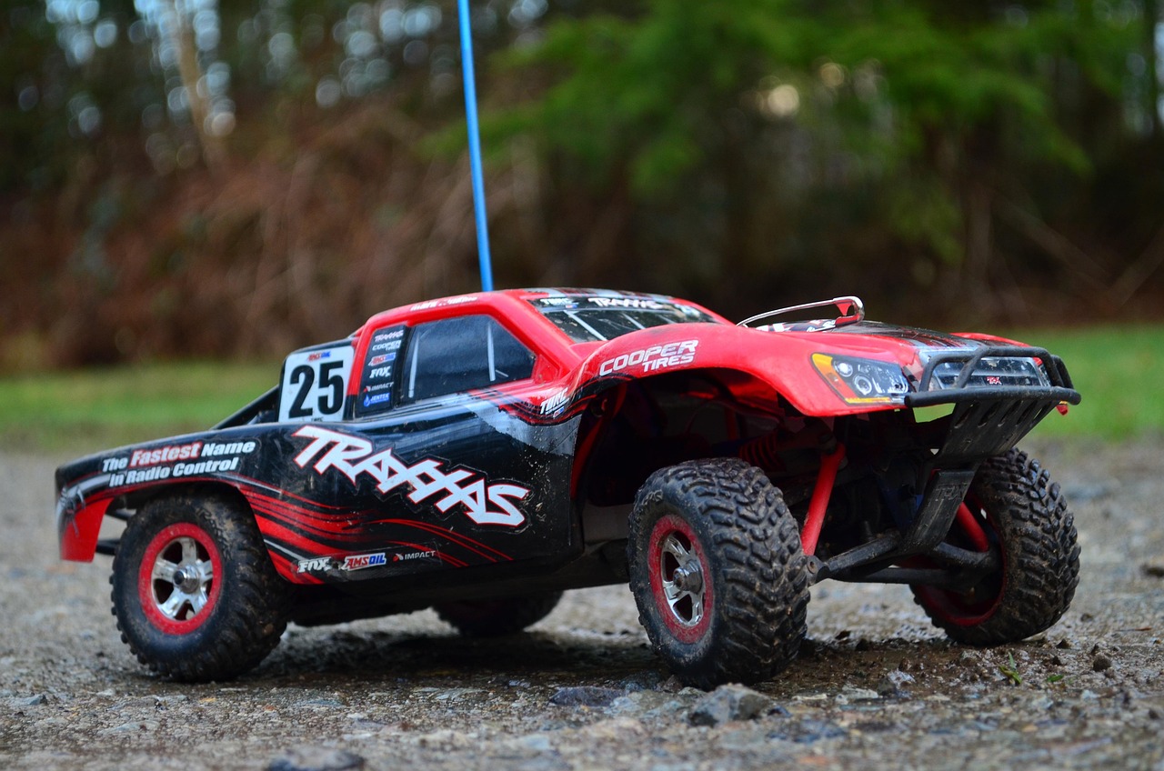 Coche RC Traxxas Slash 4X4 VXL.